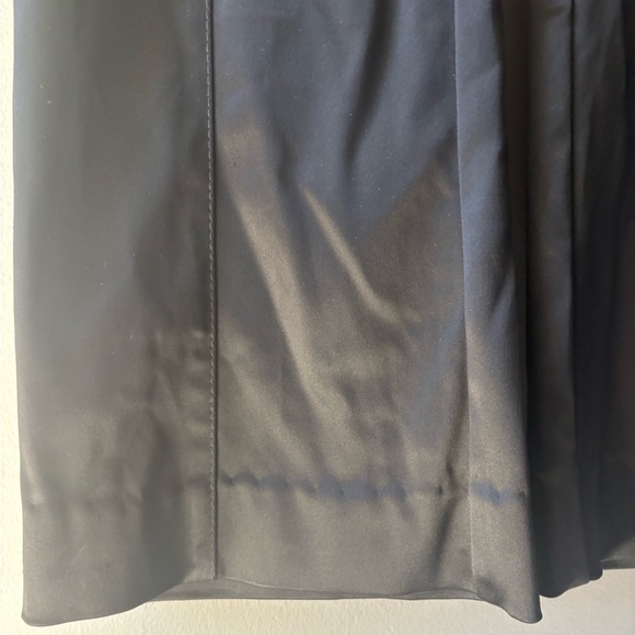 Bebe, size 4, Black Faux satin flared Pants - Picture 5 of 11